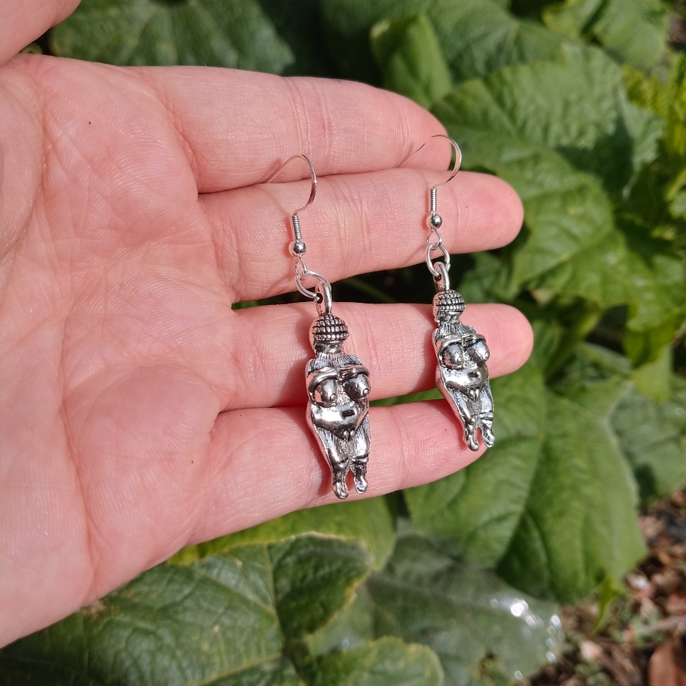 Venus of willendorf earrings - Picture 5 of 8